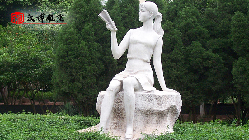 校園景觀雕塑_人物石雕像_校園人物雕像_人物雕塑定制_戶外景觀石雕